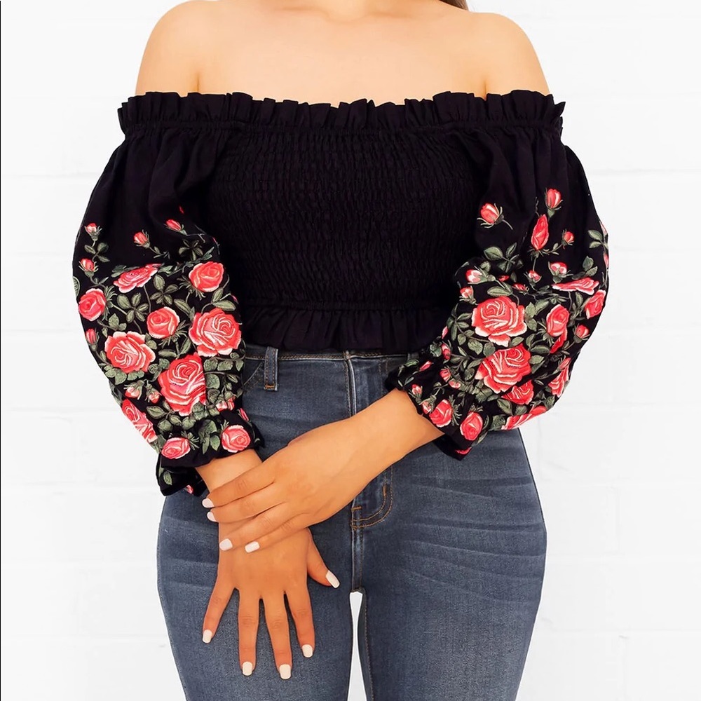 Herencia Clothing Puff Sleeve Crop Top